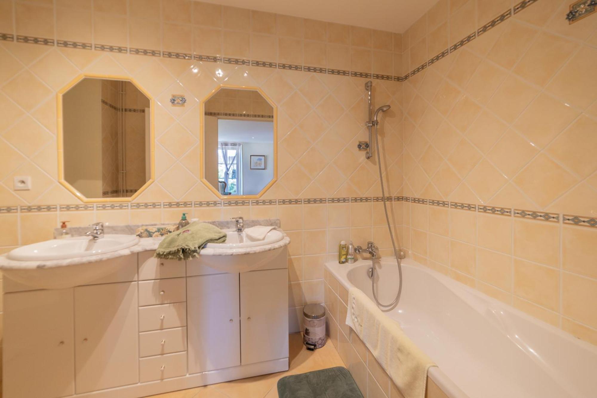 Chambre D'Hotes Le Val Du Chapelain Bed & Breakfast Montigny-la-Resle Bilik gambar