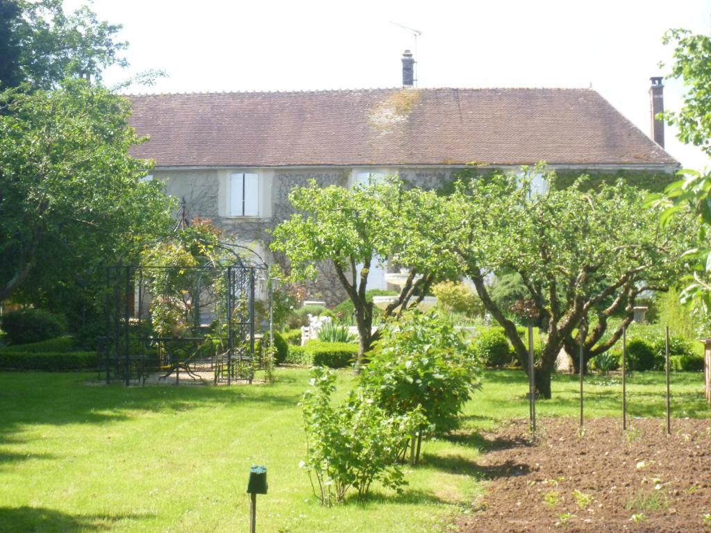 Chambre D'Hotes Le Val Du Chapelain Bed & Breakfast Montigny-la-Resle Luaran gambar